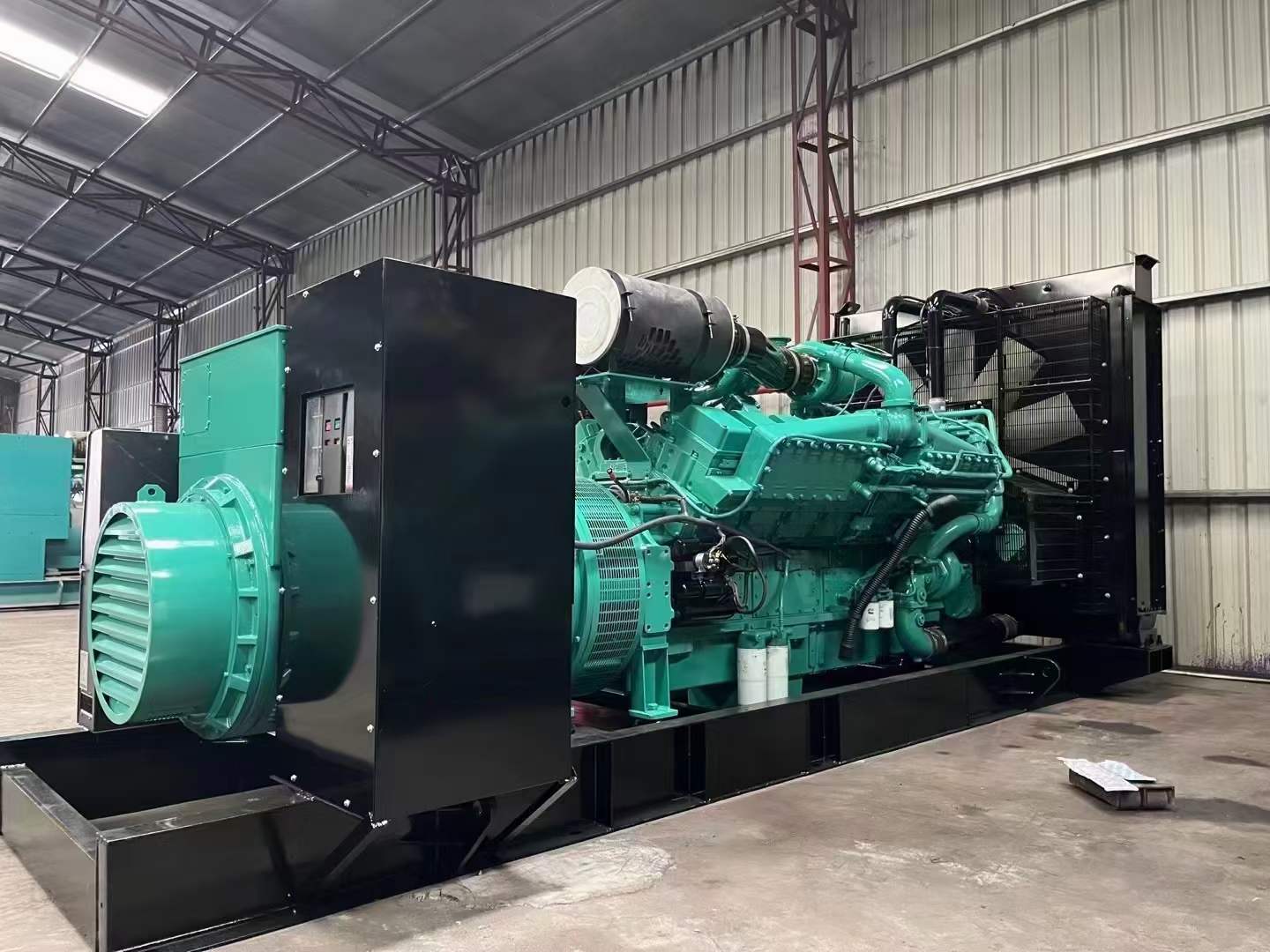 锡林浩特如何降低 800kW 柴油发电机输出电流的波动？