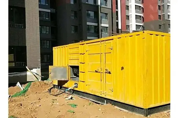锡林浩特发电机租赁中燃油压力过低会对发动机的哪些部件造成损坏？