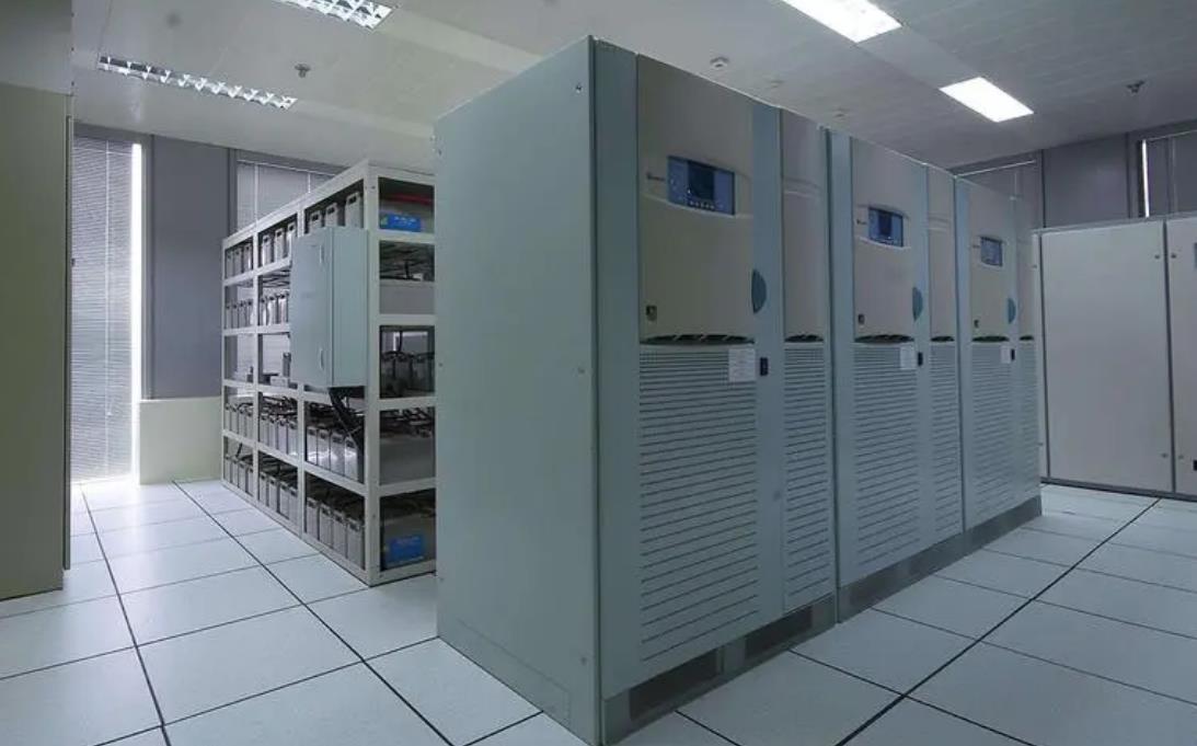 锡林浩特发电机组如何选择适合自己柴油发电机组的空气滤清器？